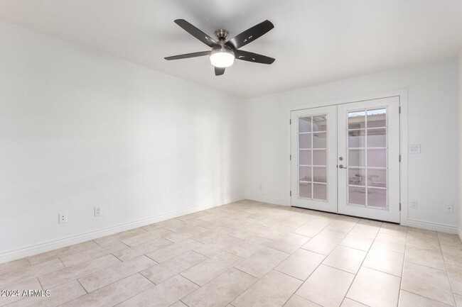 Building Photo - Beautiful townhome in Scottsdale!