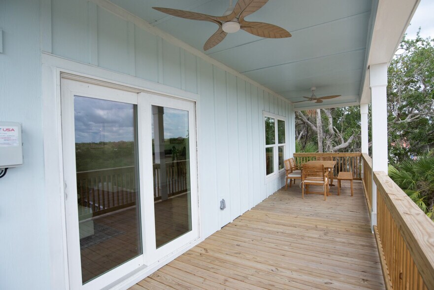 Building Photo - 14413 W Ozello Trail