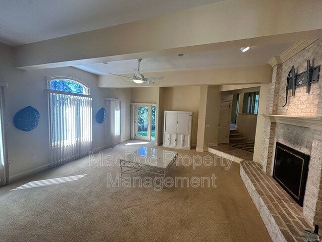 Building Photo - 11103 Fawn Lake Pkwy