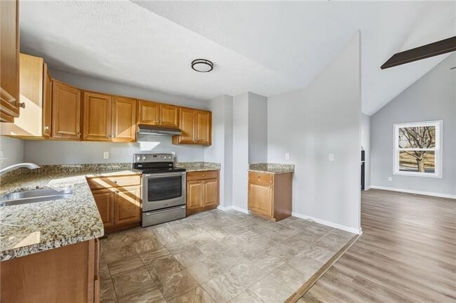 Building Photo - 5825 Stonehaven Dr NW