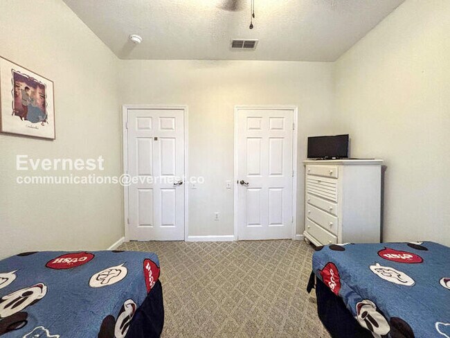 Building Photo - Modern 2-Bed Condo with Balcony / Furnished or Unfurnished / Pet Friendly / Available Now!