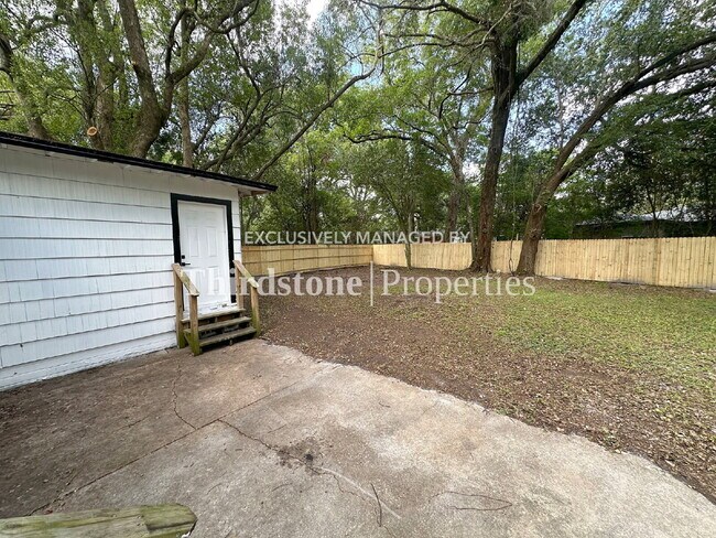 Building Photo - 1216 Glen Laura Rd