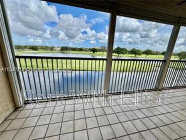 Building Photo - 3100 W Rolling Hills Cir