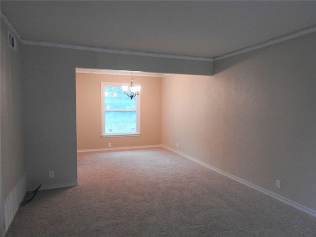 Building Photo - 3226 San Medina Ave