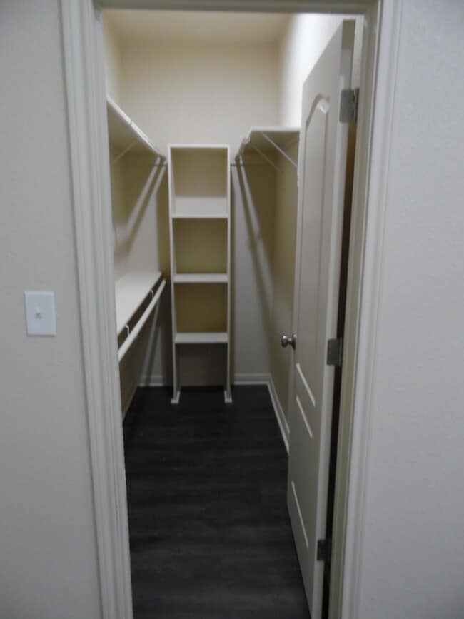 Building Photo - 301 Panther Way