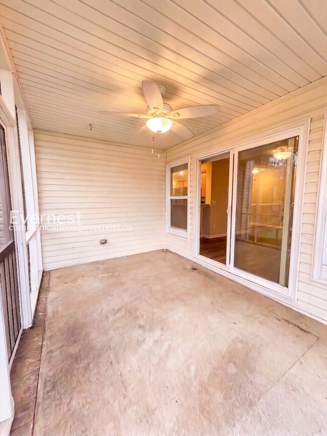 Building Photo - 1356 Mistletoe Ridge Pl NW