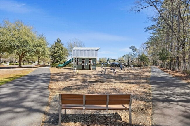 Building Photo - 108 Ingleside Dr