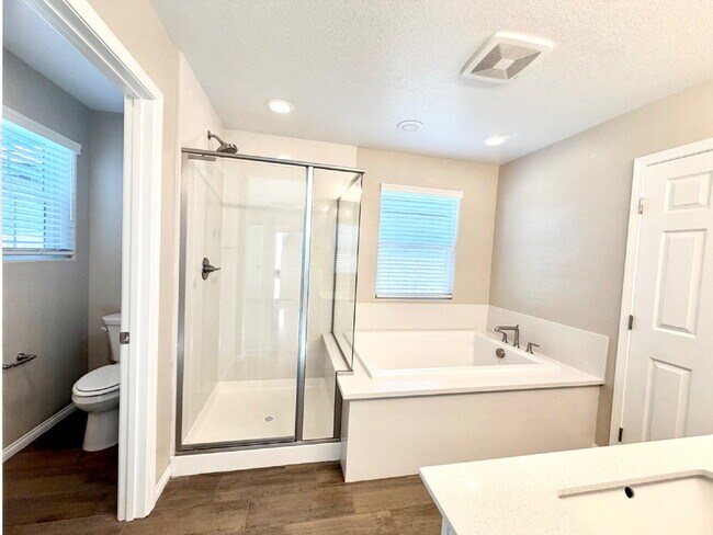 Building Photo - HIVE FALL MOVE-IN SPECIAL: NEWER 2024 BUILD | GATED COMMUNITY | SOLAR INCLUDED