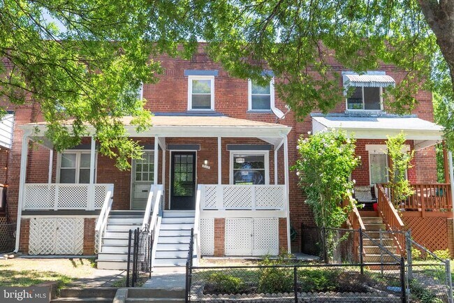 Building Photo - 342 Wesmond Dr