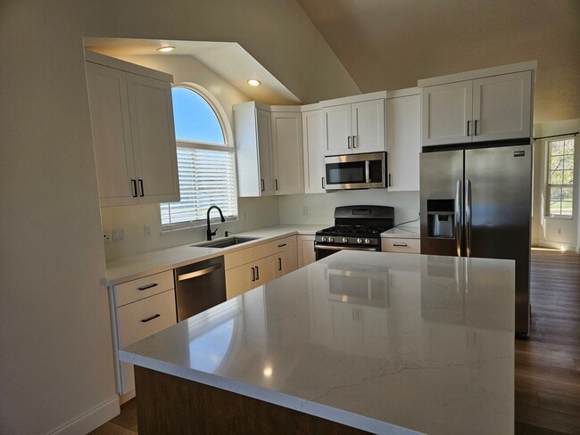 Building Photo - 4698 Colander Dr