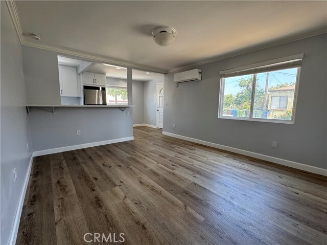 Building Photo - 219 S Eucalyptus Ave