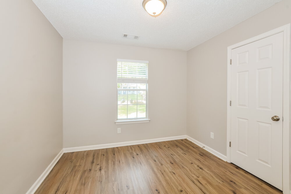 Building Photo - 6899 Gallop Dr