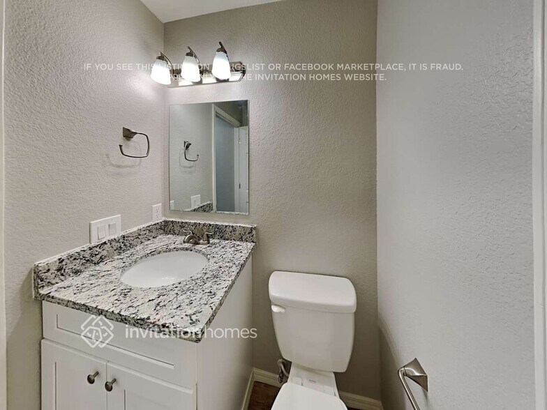 Building Photo - 920 Ancestra Dr