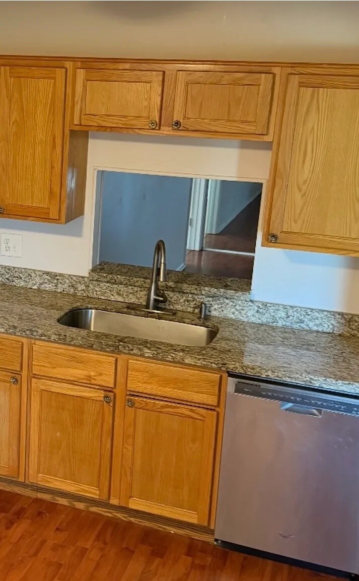 Building Photo - 9883 Liberty Ct