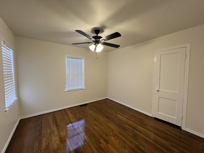 Building Photo - 2517 28th St