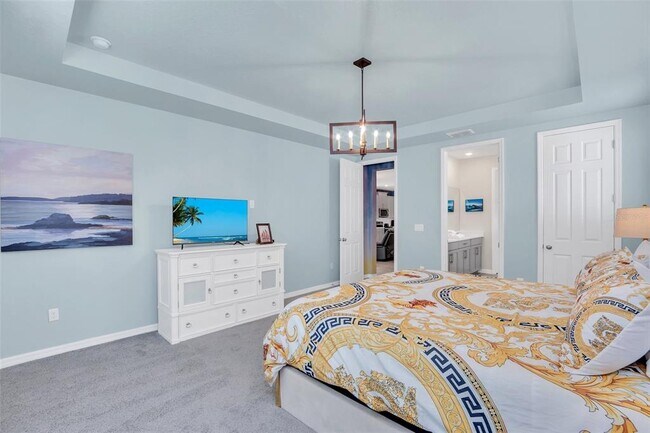 Building Photo - 1919 Tropical Palms Cir