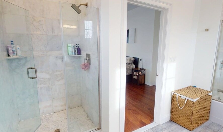 Building Photo - 4 Market St