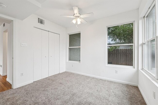 Building Photo - 4302 Harmon Ave