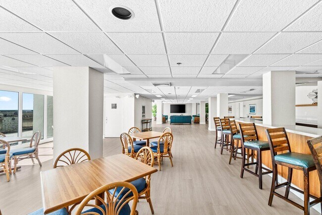 Building Photo - 4511 S Ocean Blvd