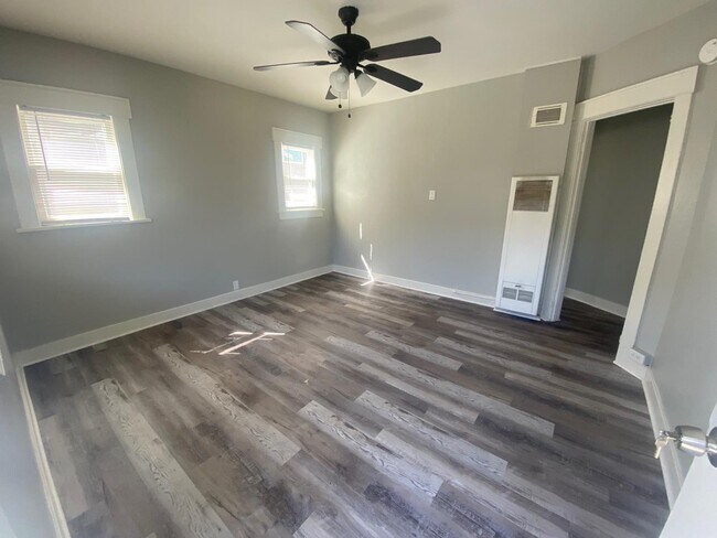 Interior Photo - 323 Hermosa Ave.