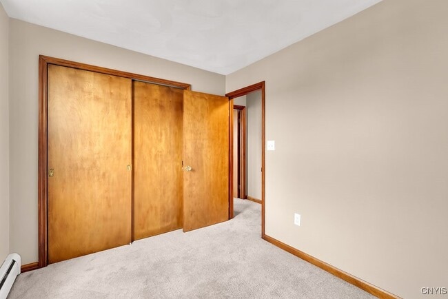 Building Photo - 17 Walcott St