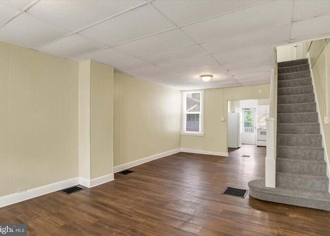 Building Photo - Section 8 considered.  Fully renovated 3 Bed