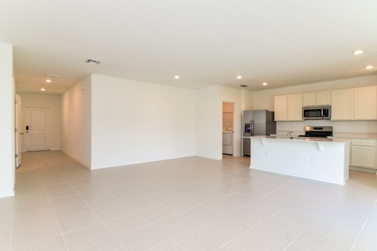 Building Photo - 4636 Hikers Dr