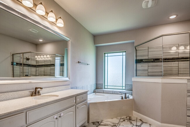 Building Photo - 14015 Steadman Dr