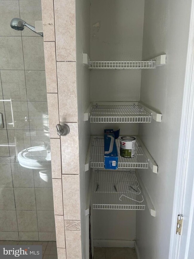 Building Photo - 3013 Nash Pl SE