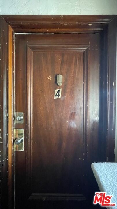 Building Photo - 635 N Plymouth Blvd