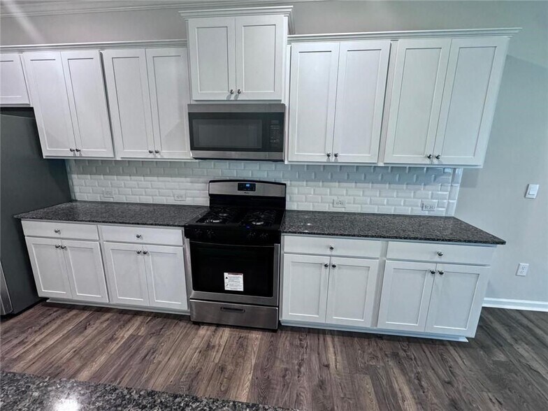 Building Photo - 116 Nunnally Pl