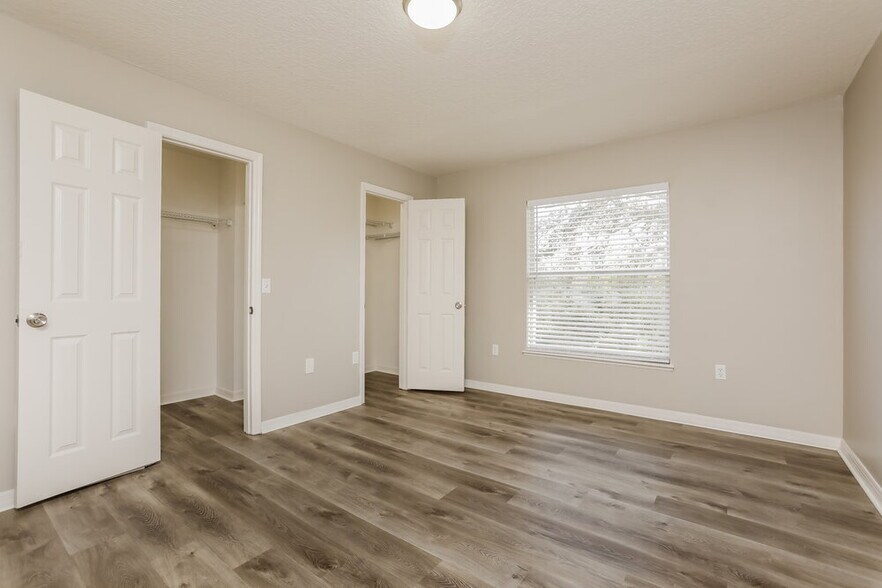 Building Photo - 4741 Salamander St