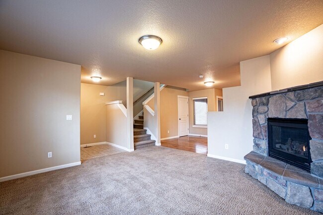 Building Photo - 20487 Brentwood Ave