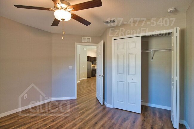 Building Photo - 5204 S San Mateo Dr