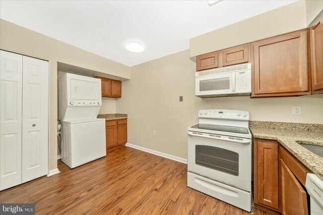 Building Photo - 6711 Park Heights Ave