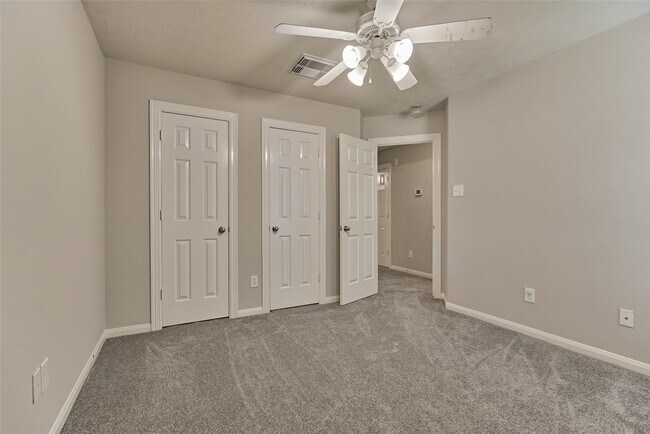 Building Photo - 7 Raindance Ct