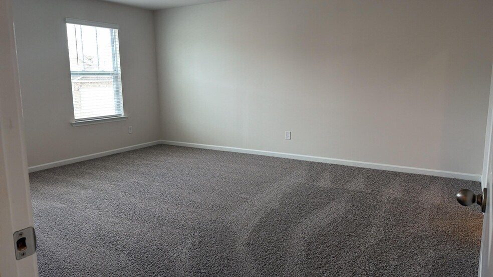 Building Photo - 1614 Yarrow Ln