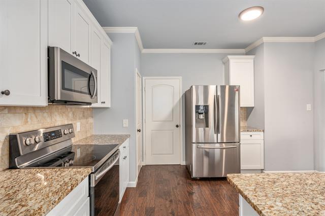 Building Photo - 1704 Sandera Ct