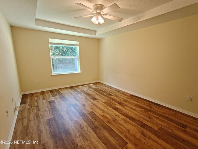 Building Photo - 223 Osprey Marsh Ln