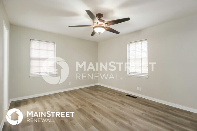 Building Photo - 2904 Huntleigh Dr