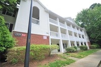 Building Photo - 1950 Trailwood Heights Ln