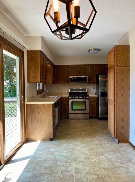 Building Photo - 120 Bunn Dr