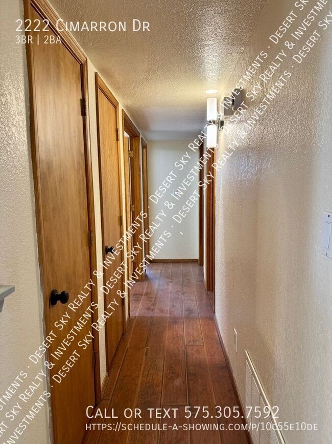 Building Photo - 2222 Cimarron Dr