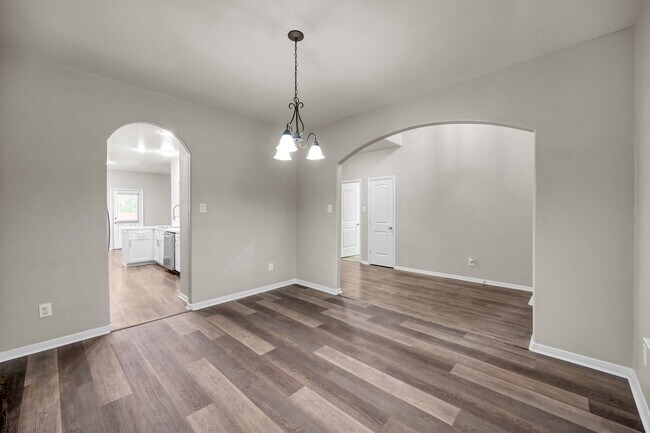 Building Photo - 9575 E Woodmark