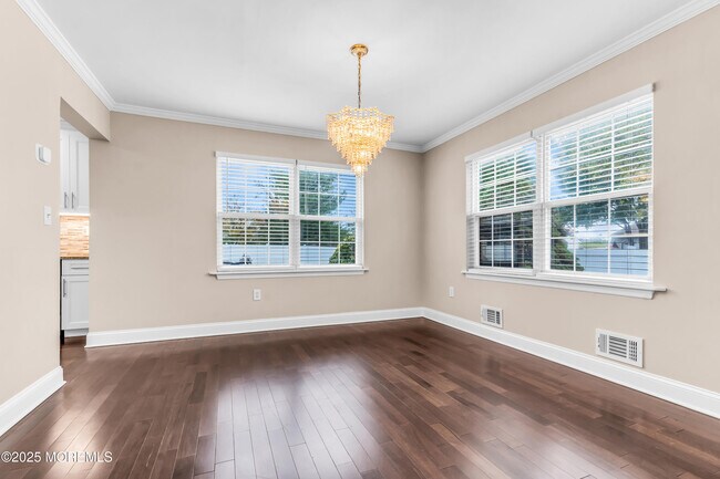 Building Photo - 922 Quincy Dr