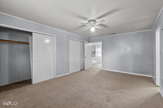 Building Photo - 2754 Lakehurst Ave