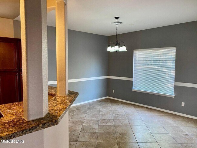 Building Photo - 12331 Sombra Grande Dr
