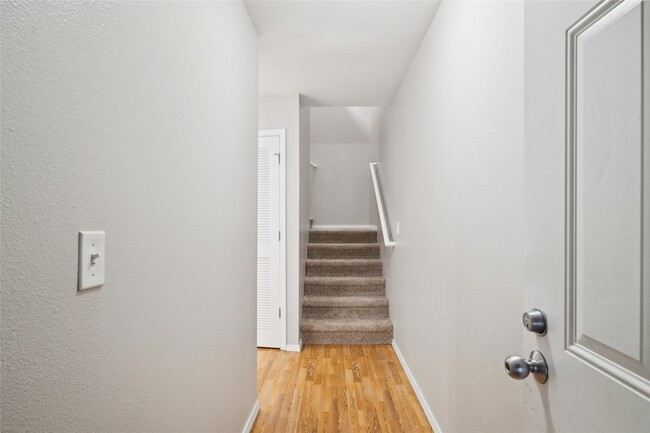 Building Photo - 9905 William Jones Cir