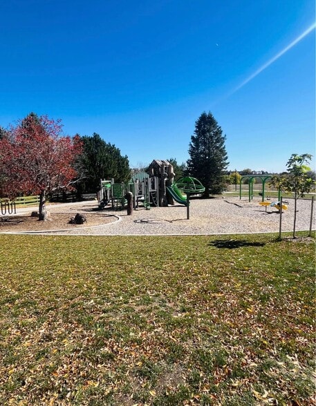 Building Photo - 536 W 91st Cir