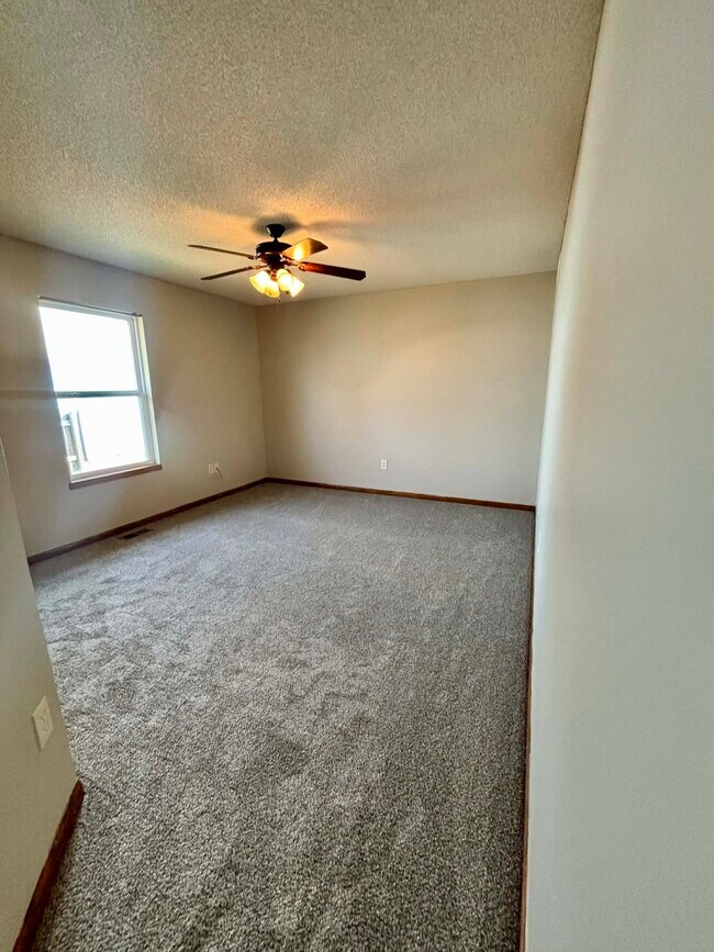 Building Photo - 2709 N Piatt Ave